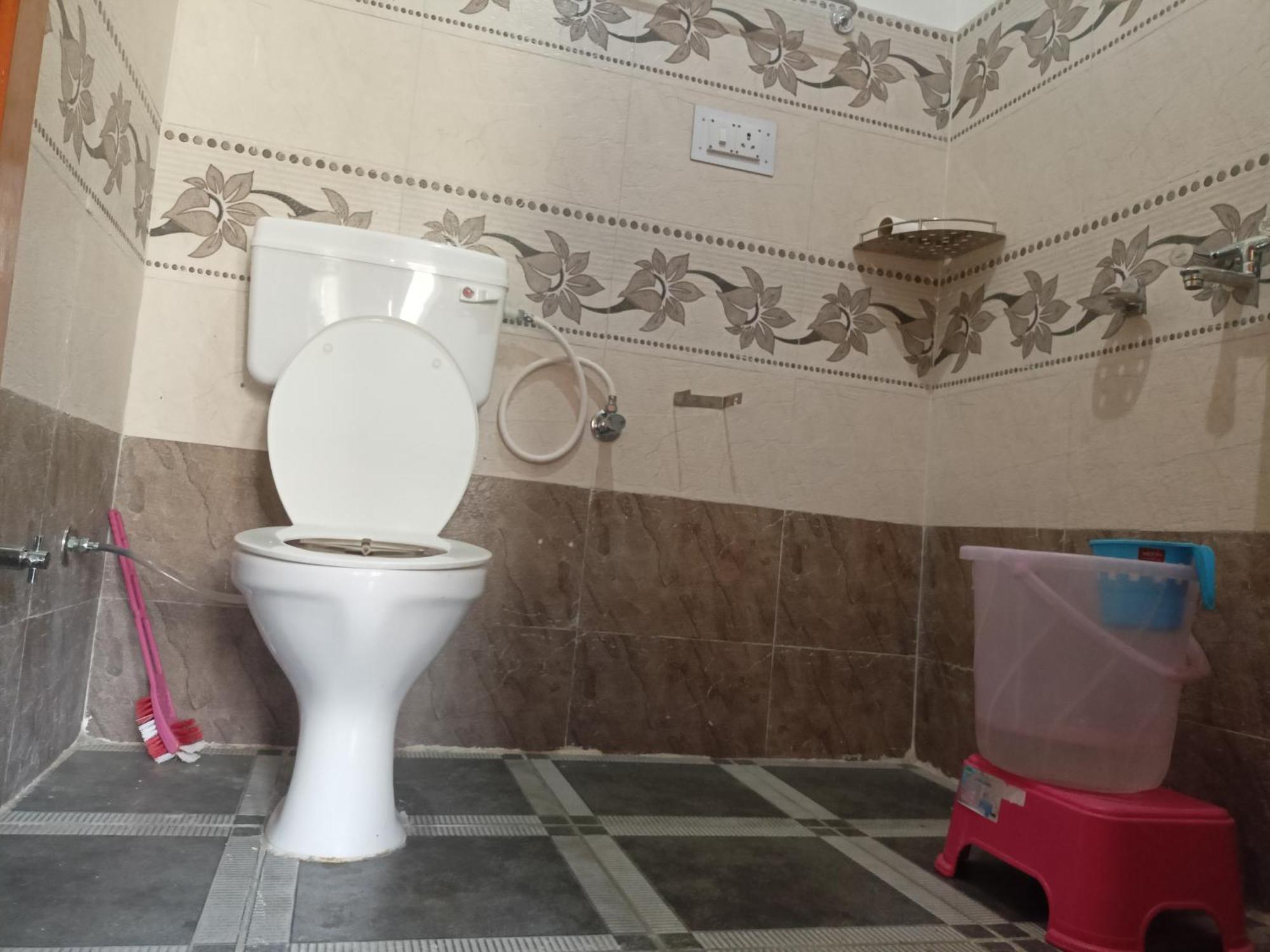 Tirthan Hilltop Home Stay Banjar Экстерьер фото