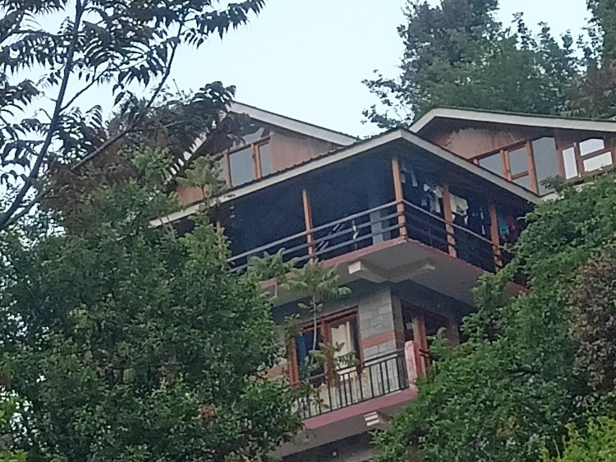 Tirthan Hilltop Home Stay Banjar Экстерьер фото