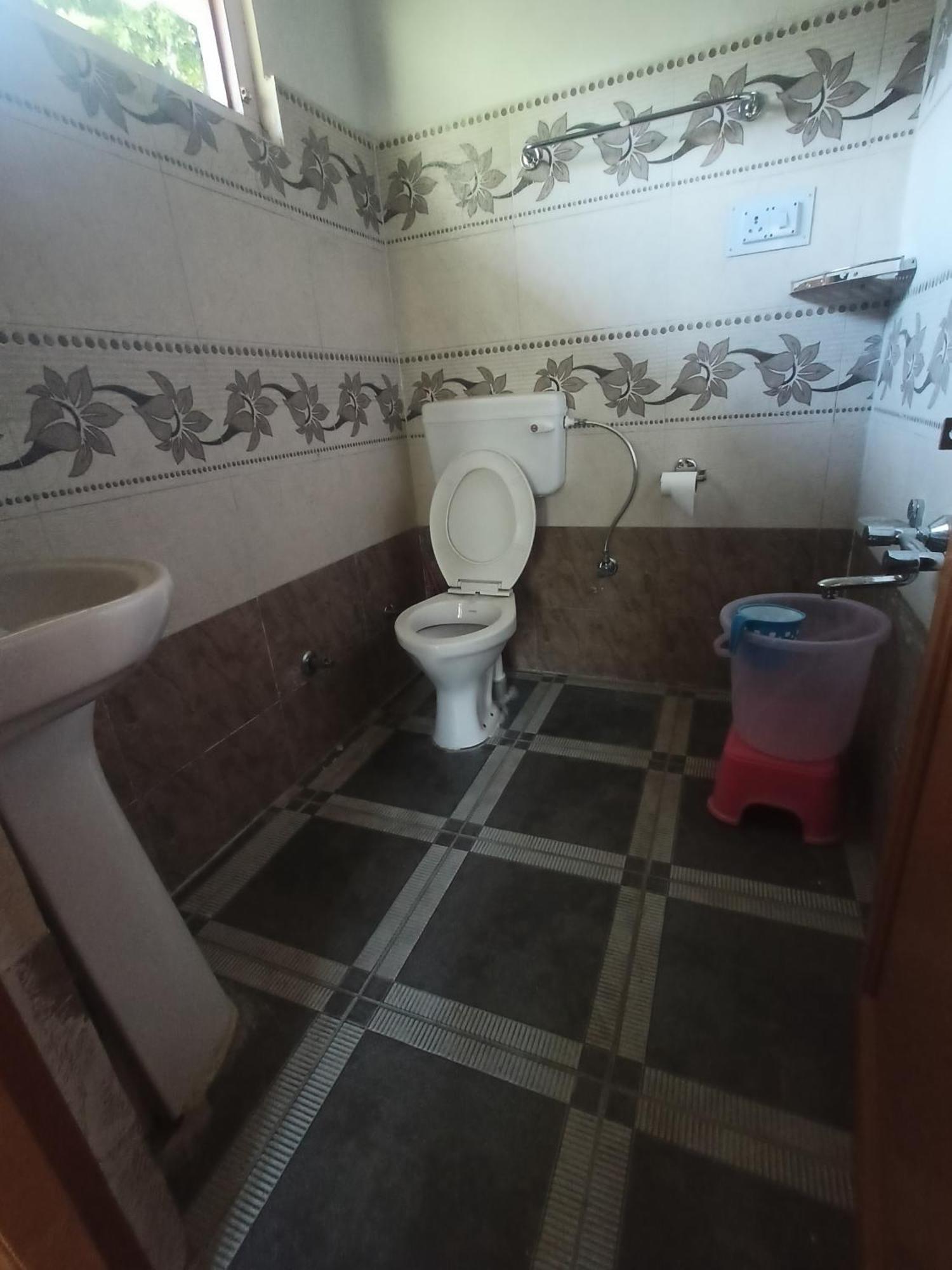 Tirthan Hilltop Home Stay Banjar Экстерьер фото