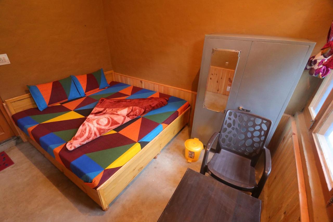 Tirthan Hilltop Home Stay Banjar Экстерьер фото
